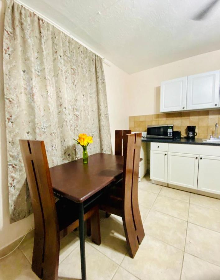 Hallandale Beach Motel With Free Parking And Full Kitchen ! No Extra Fees! Accepting Cash! Kültér fotó