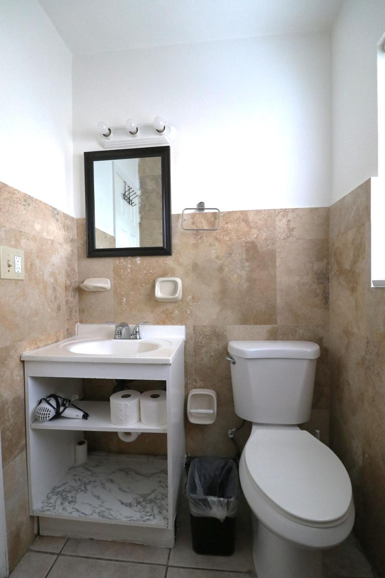 Hallandale Beach Motel With Free Parking And Full Kitchen ! No Extra Fees! Accepting Cash! Kültér fotó
